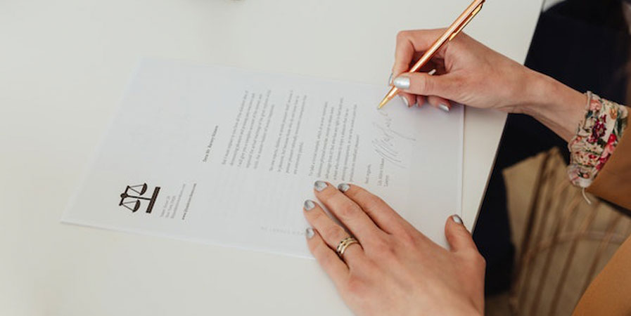 Contract-Negotiations-lawyer-tirana-albania Contract-Negotiations-lawyer-tirana-albania